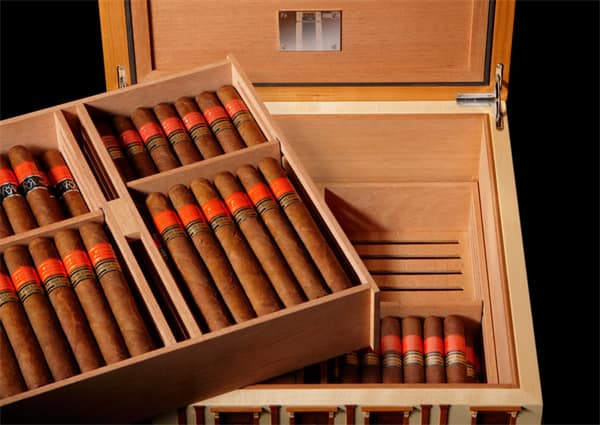 How Do Humidors Operate