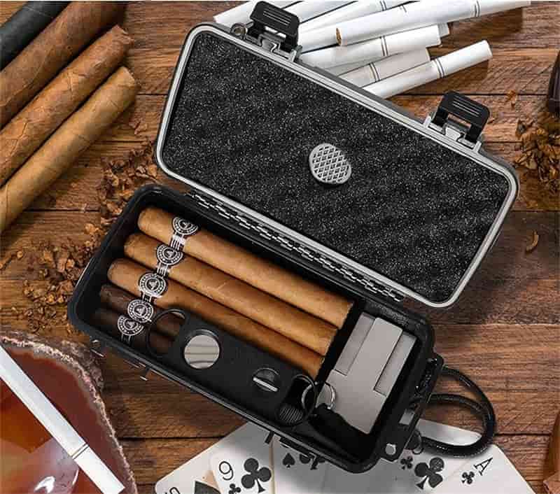 playwith travel humidor